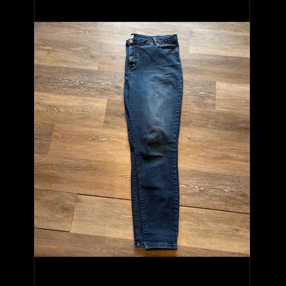 Eloquii Olivia Sculpting Skinny Jean High Waist Dark Wash Stretch Denim 20 - Picture 3 of 14